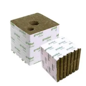 GRODAN - CUBETTO LANA DI ROCCIA 15X15X15 CM CON FORO &Oslash; 4 CM