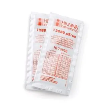 HANNA SCATOLA 25 BUSTINE SOLUZIONE CALIBRAZIONE EC 12880 USA E GETTA 20 ML - HI70030P
